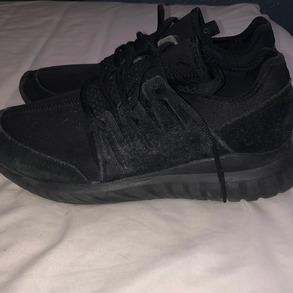 🔥ADIDAS TUBULAR RADIAL SIZE 8!!!